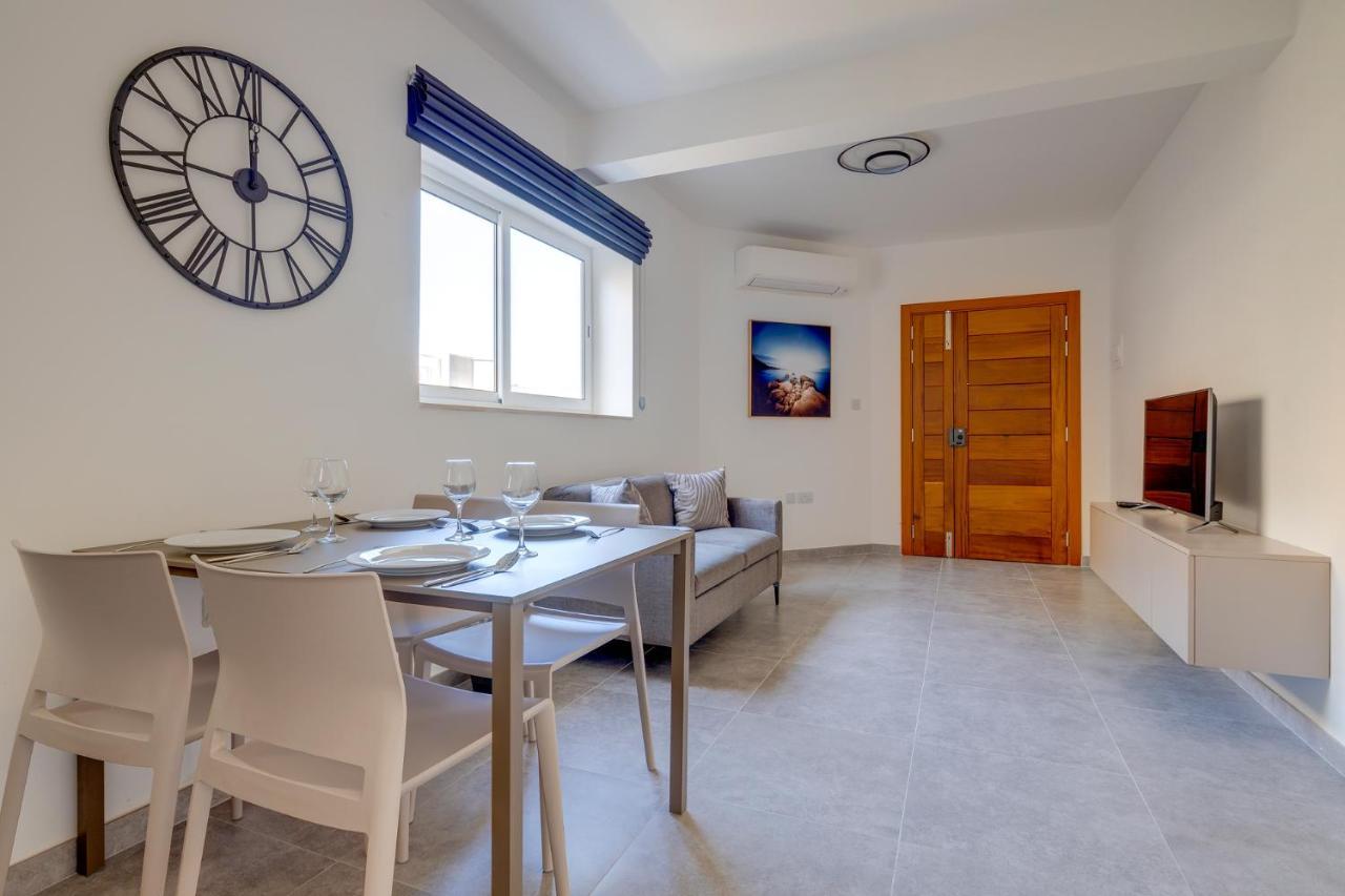 Apartament Modern Maisonette In A Location *